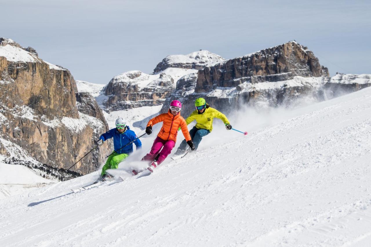 Ladinia Dolomites View Hotel 4*