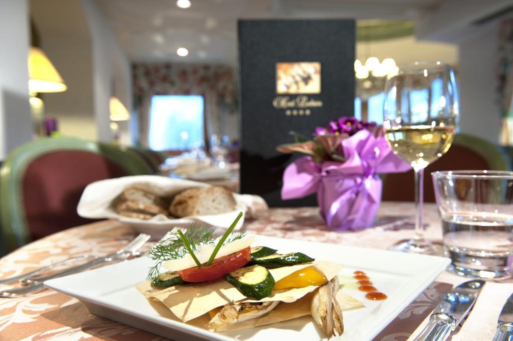 Hotel Ladinia Dolomites View