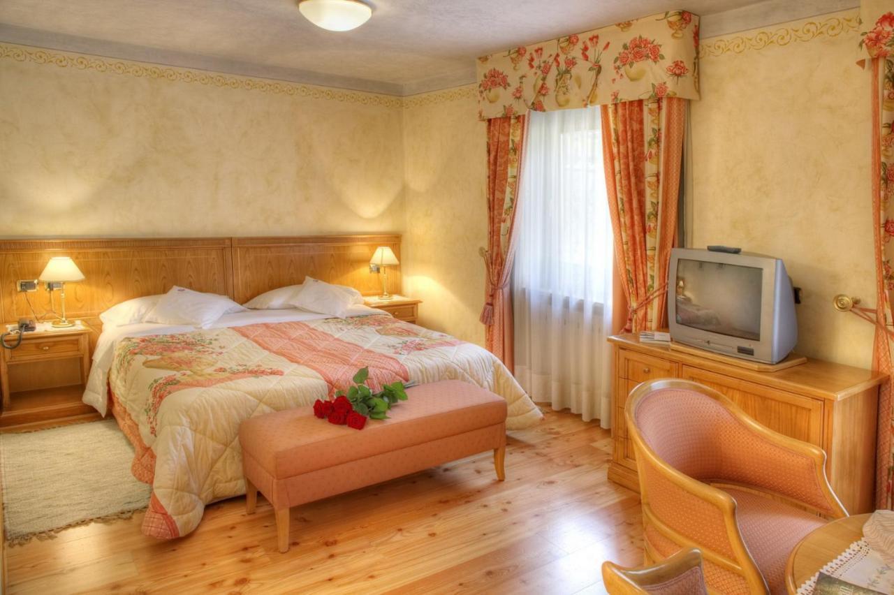 Ladinia Dolomites View Hotel