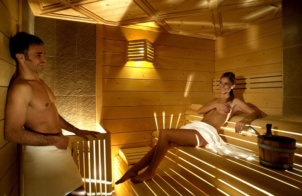 Hotel Ladinia Dolomites View 4*